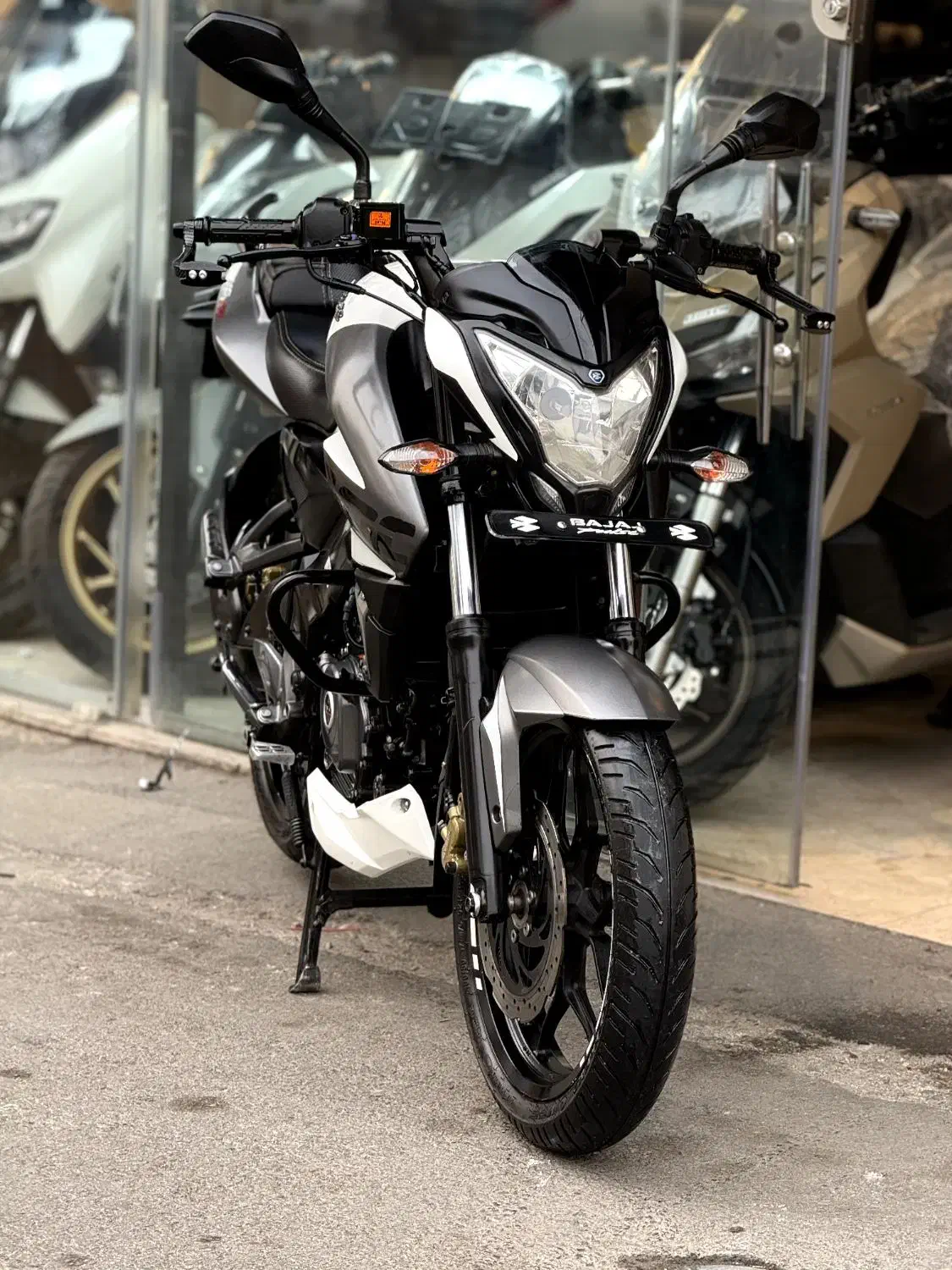 Ns200 مدل98|موتورسیکلت|تهران, مجیدآباد|دیوار