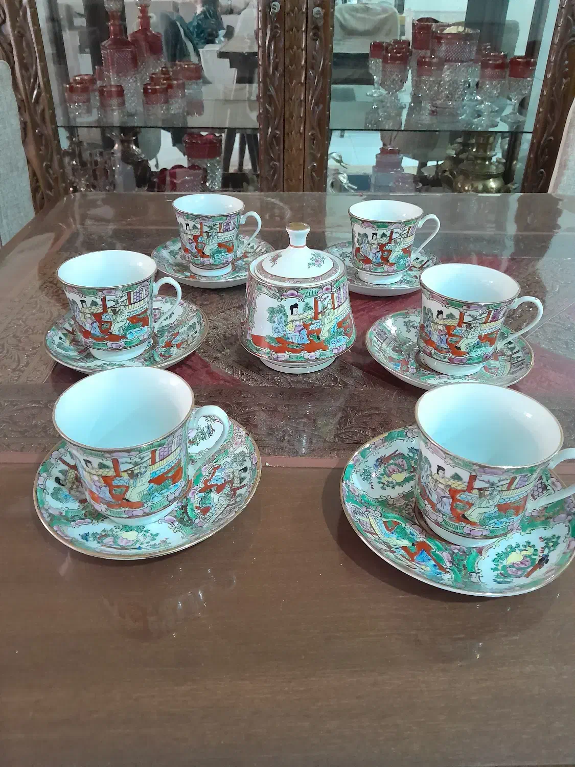 سرویس مرغی ۸۴پارچه|ظروف سرو و پذیرایی|اصفهان, جلفا|دیوار