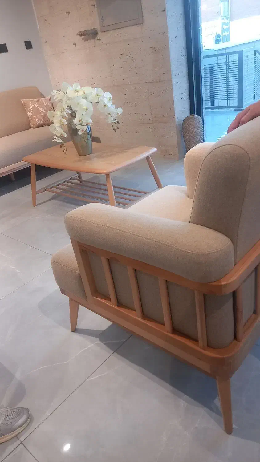 فروش فوری مبل تمام چوب راش|مبلمان خانگی و میز عسلی|فسا, |دیوار