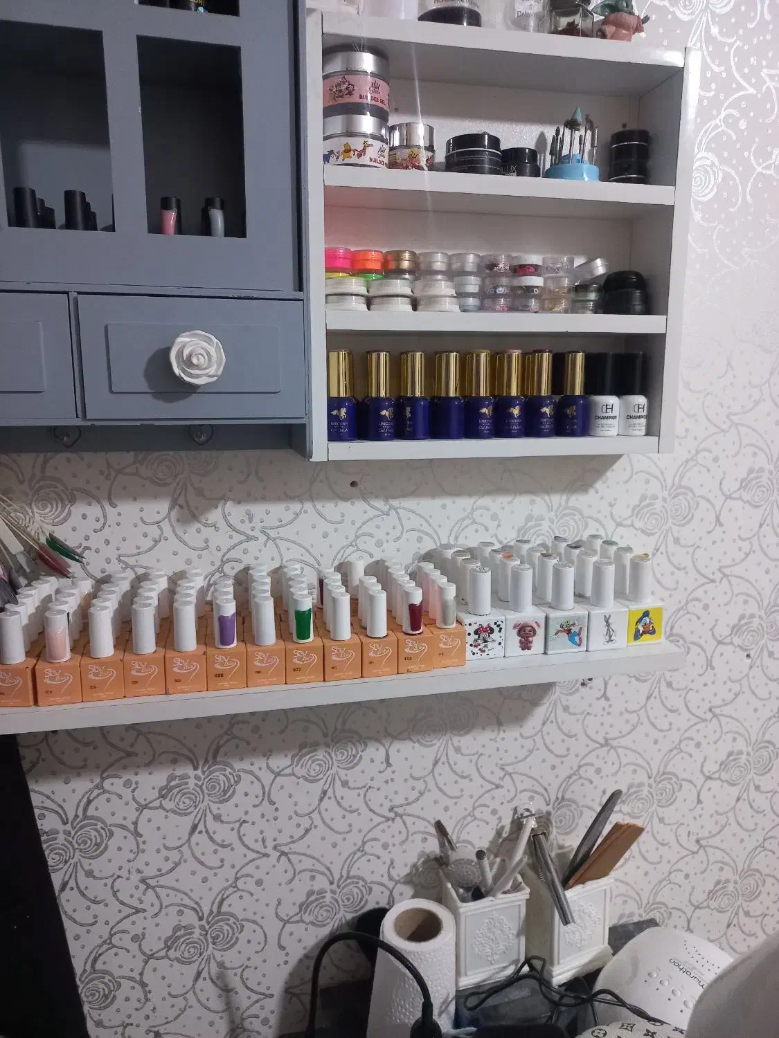 وسایل کاشت ناخن|آرایشگاه و سالن‌های زیبایی|قم, پردیسان|دیوار