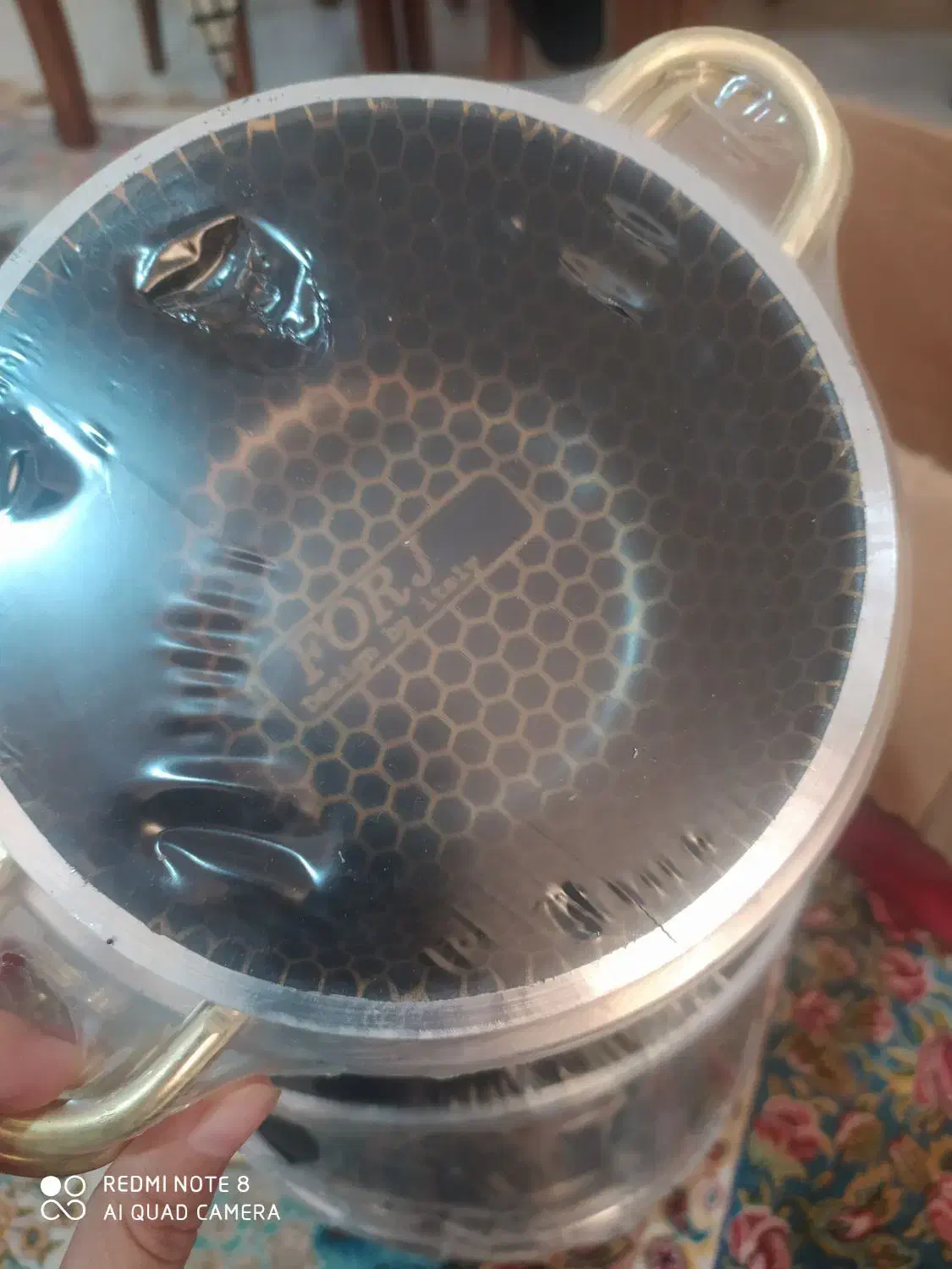 قابلمه 14 و8 پارچه شارنیک|ظروف پختوپز|اسفراین, |دیوار