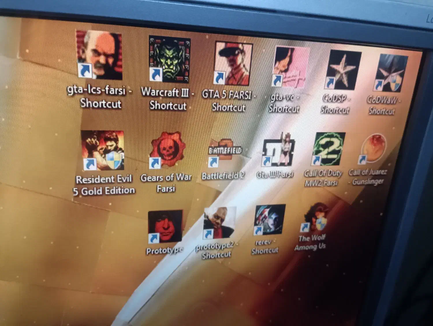 کامپیوتر کامل رم ۸با ۱۵۰گیگ فیلم و ۱۶تا بازی|رایانه رومیزی|قم, در بهشت|دیوار