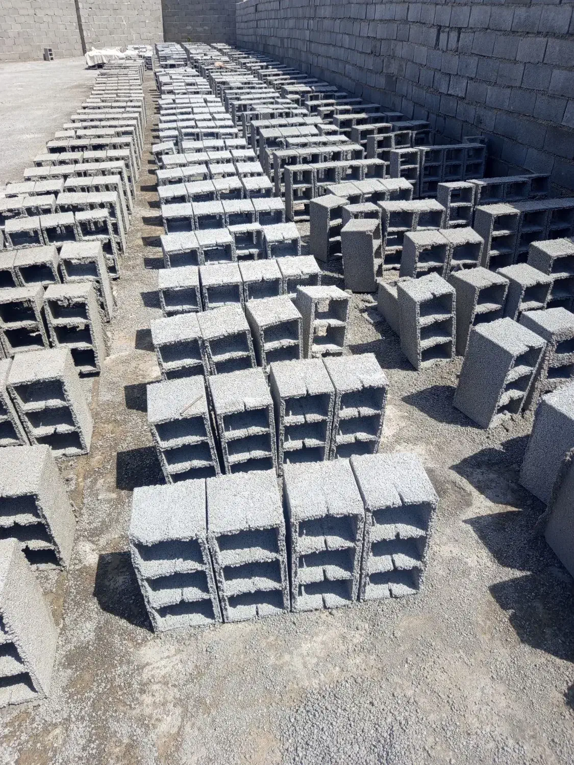 استخدام کارگر بلوک زنی|استخدام معماری، عمران و ساختمانی|چابهار, |دیوار