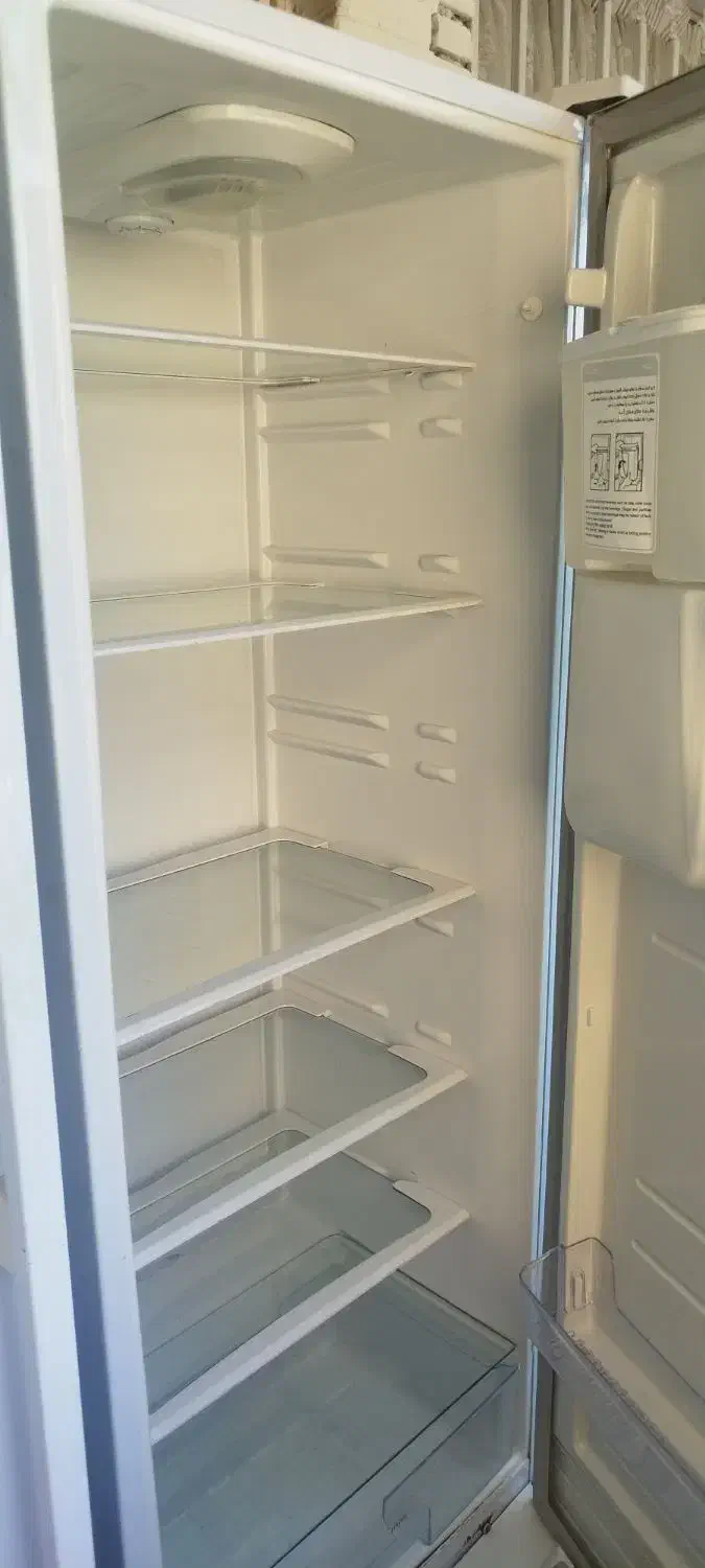 یخچال و فریزر سیلوان|یخچال و فریزر|فولادشهر, B1|دیوار