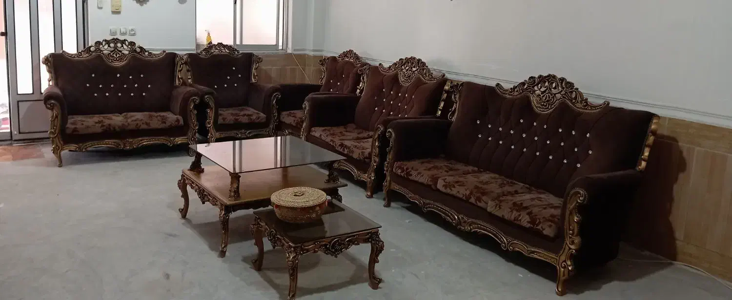 مبل ۹نفره به همراه ۳عدد میز عسلی|مبلمان خانگی و میز عسلی|کردکوی, |دیوار