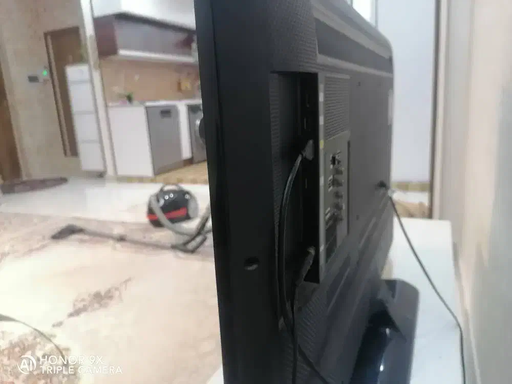 تلویزیون 42 ال ای دی سامسونگ|تلویزیون و پروژکتور|اندیشه, اندیشه فاز ۴|دیوار