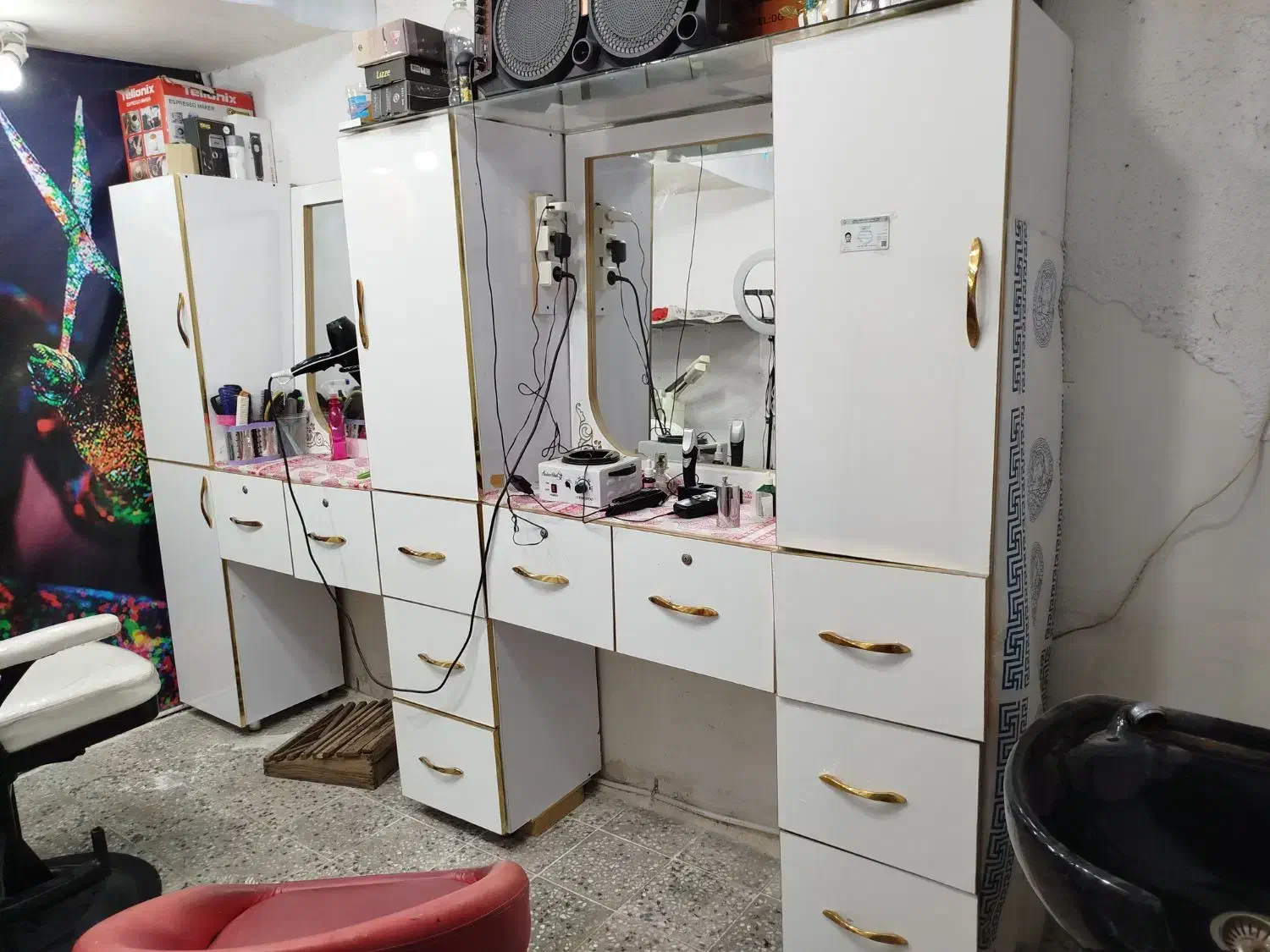 دکور آرایشگاه|آرایشگاه و سالنهای زیبایی|دزفول, |دیوار