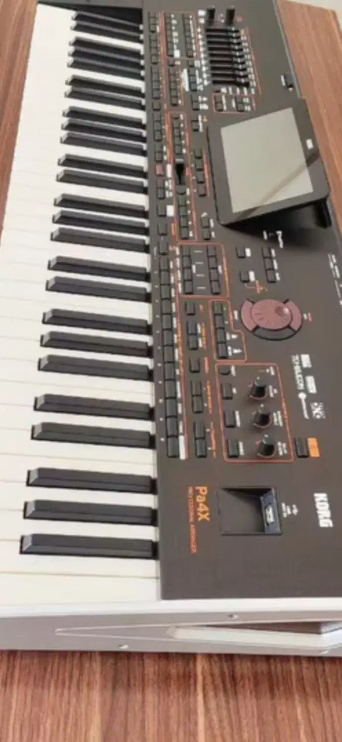 فروش pa4 پنج اکتاو  تمیز|پیانو، کیبورد، آکاردئون|همدان, |دیوار
