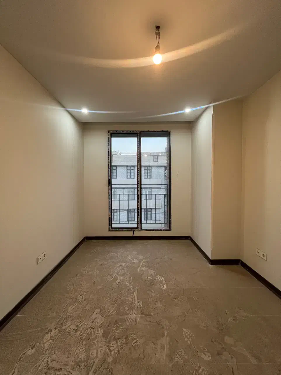 ۱۳۰ متری سه خواب ستارخان