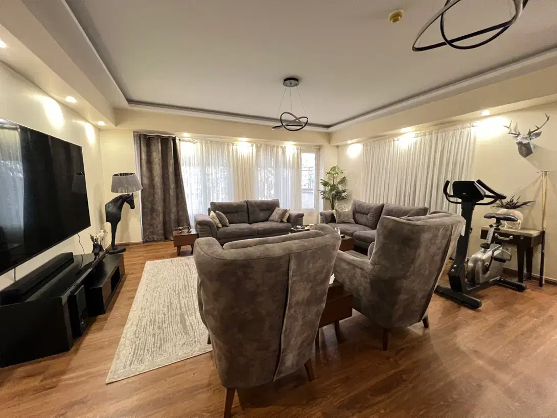 ۸۰ متر آپارتمان شیک با تراس بزرگ میدان تجریش