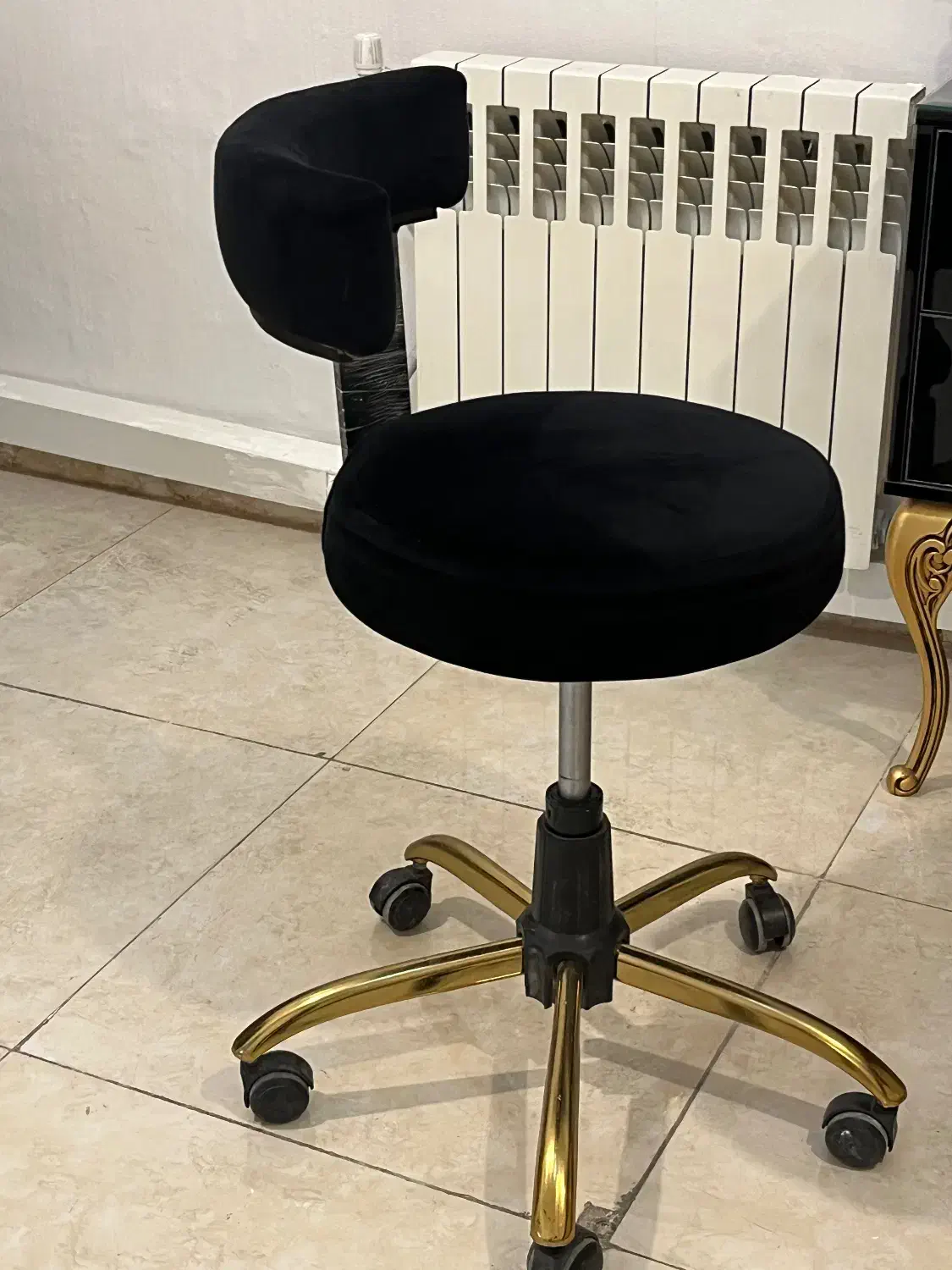 وسایل سالن زیبای|آرایشگاه و سالن‌های زیبایی|تهران, فردوس|دیوار