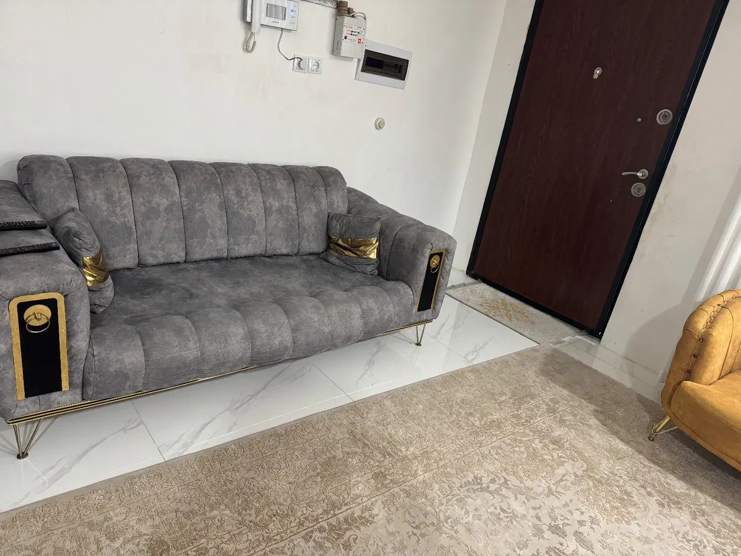 مبل|مبلمان خانگی و میز عسلی|بندر دیر, |دیوار