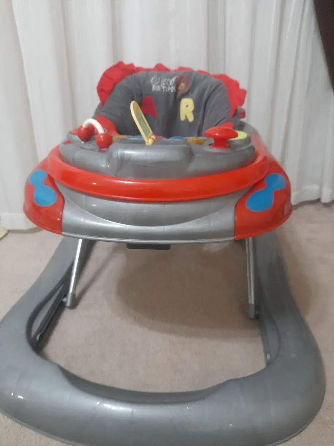 روروئک کاملا سالم توی کارتن|کالسکه و لوازم جانبی|نجف‌آباد, طالقانی|دیوار