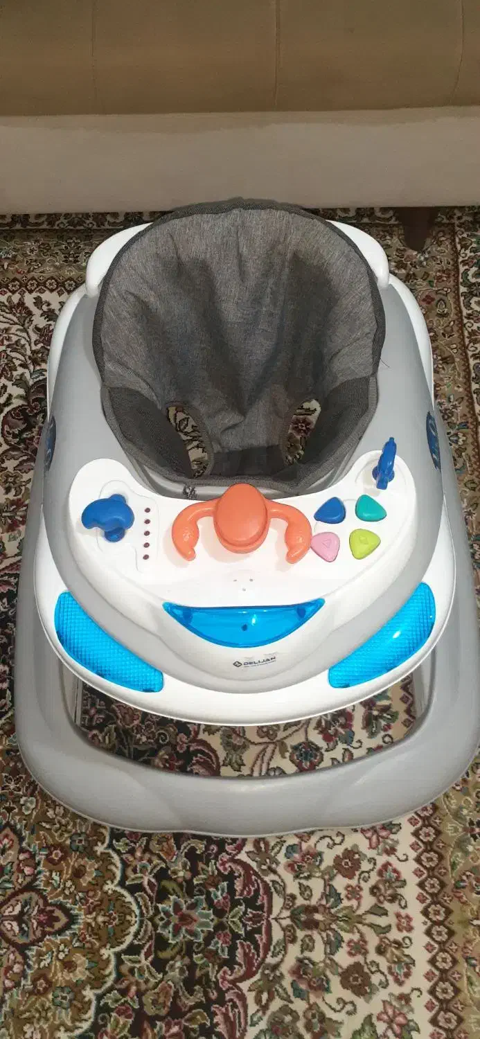 روروک|کالسکه و لوازم جانبی|قروه, |دیوار