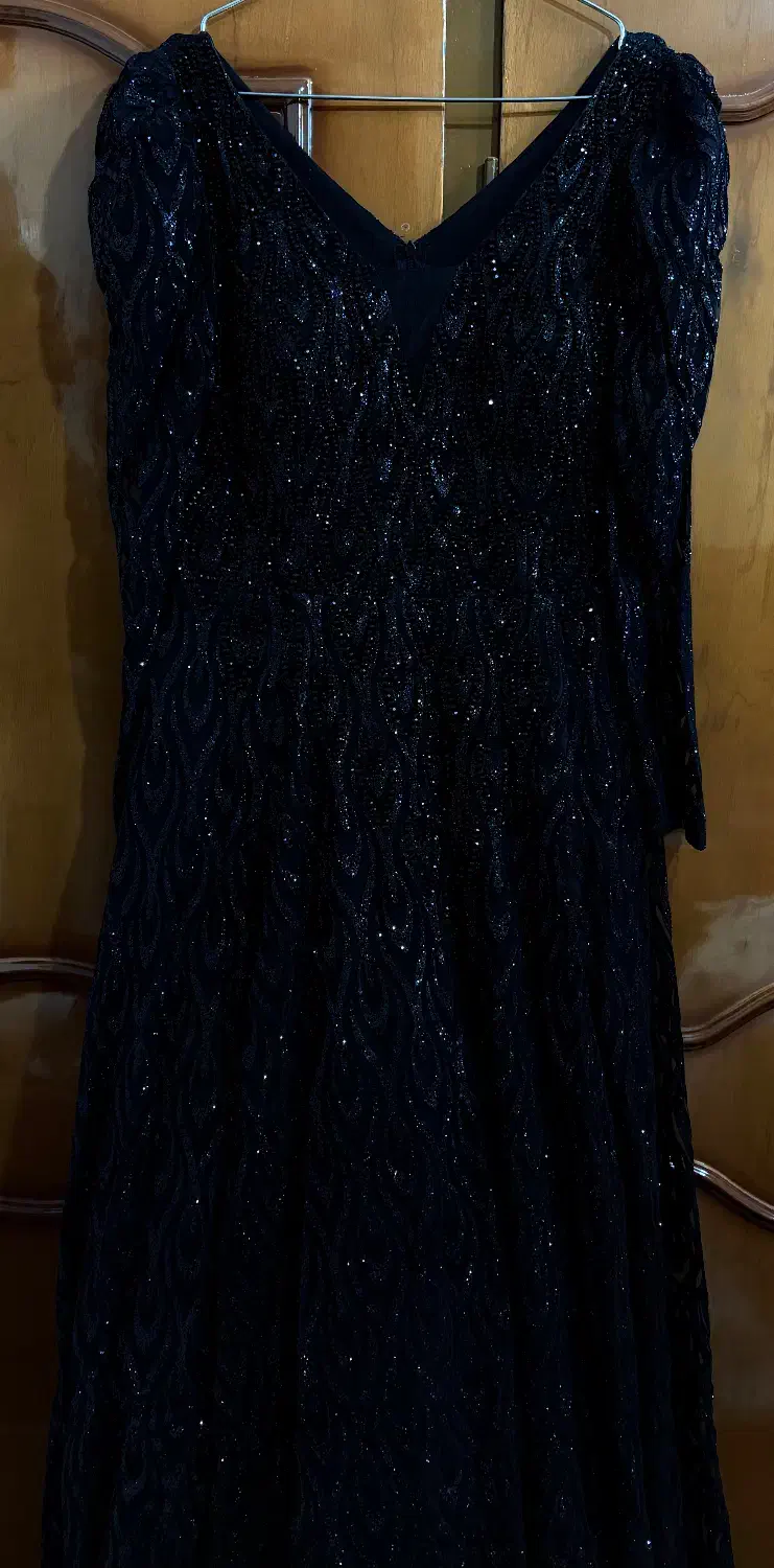 لباس مجلسی|لباس|سراب, |دیوار