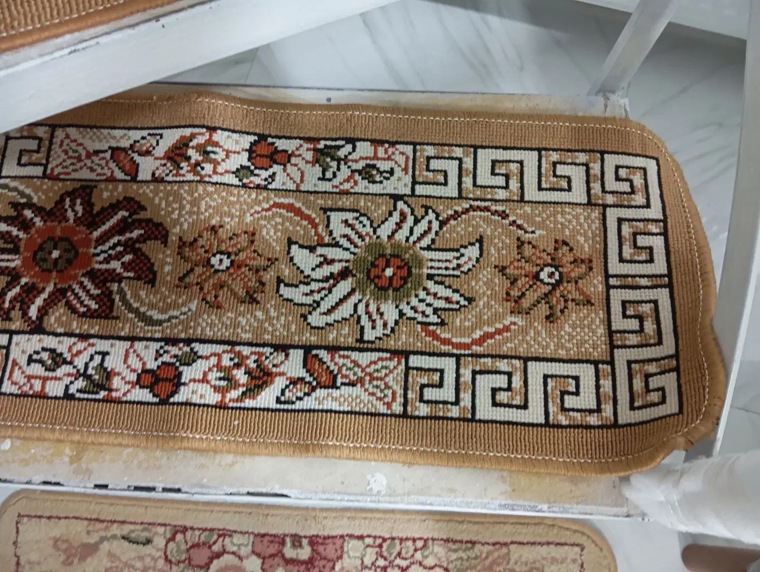 رو پله ای|فرش|اسلام‌‌آباد غرب, |دیوار