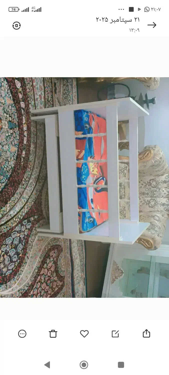 تختخواب گهوارهای و آینه قدی وبقلی|تخت و سرویس خواب|قم, نخودی|دیوار