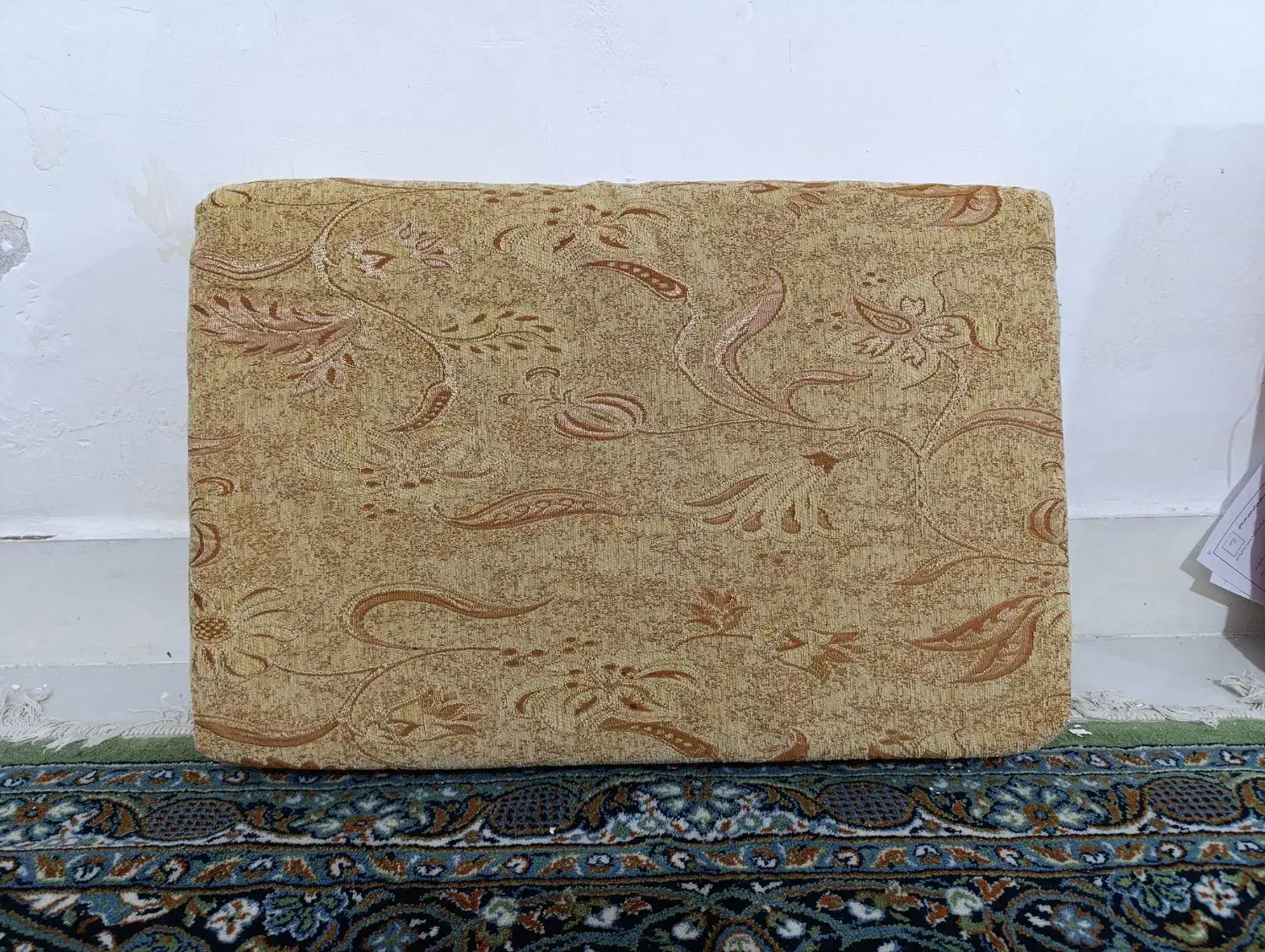 پشتی|پشتی|بندر امام خمینی, |دیوار