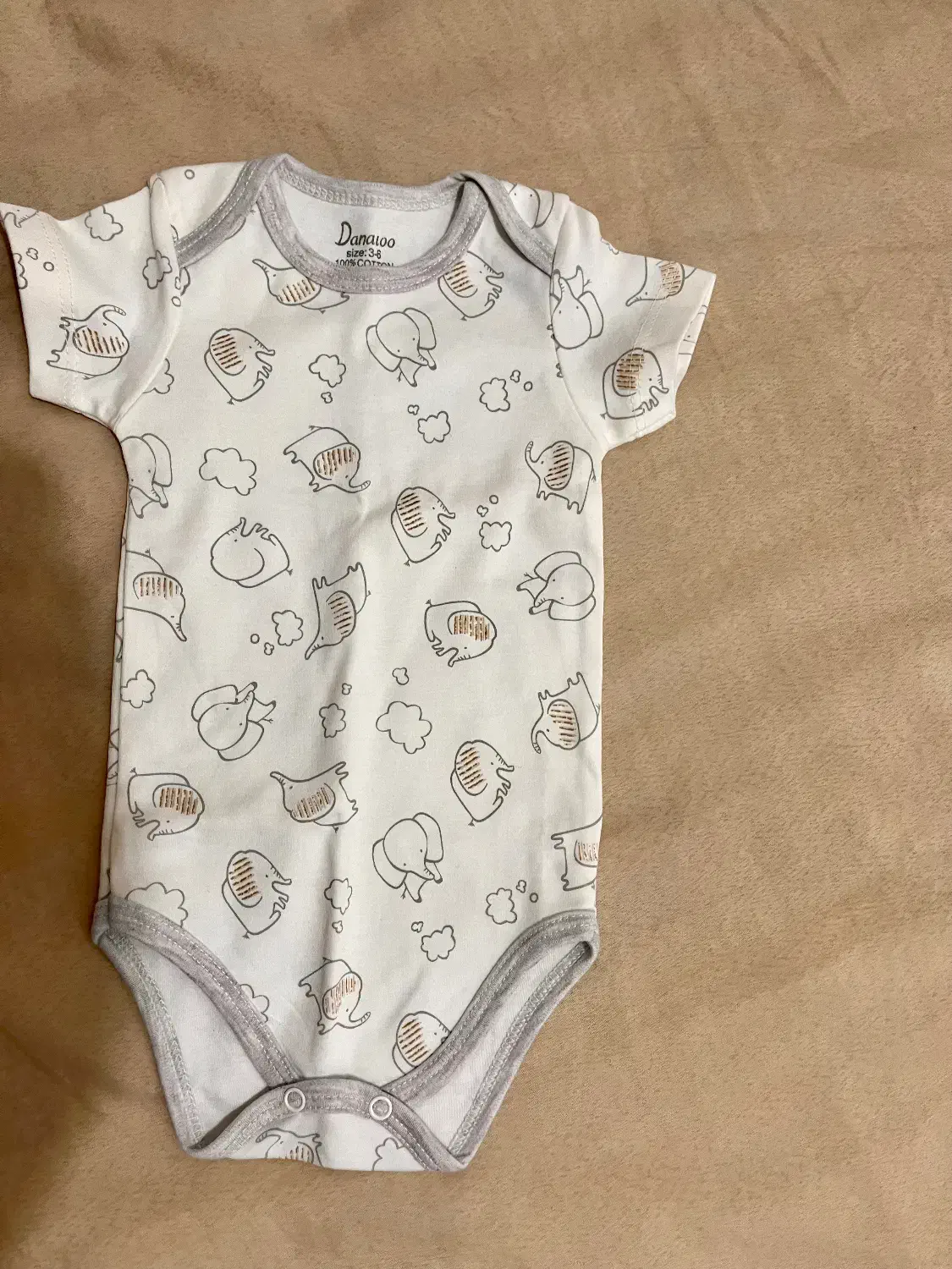 لباس نوزادی نو|کفش و لباس بچه|دهلران, |دیوار