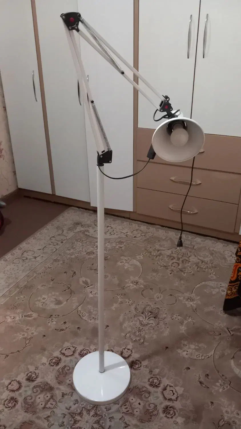 پارتیشن و چراغ ناخن|آرایشگاه و سالنهای زیبایی|ری, هاشمآباد|دیوار