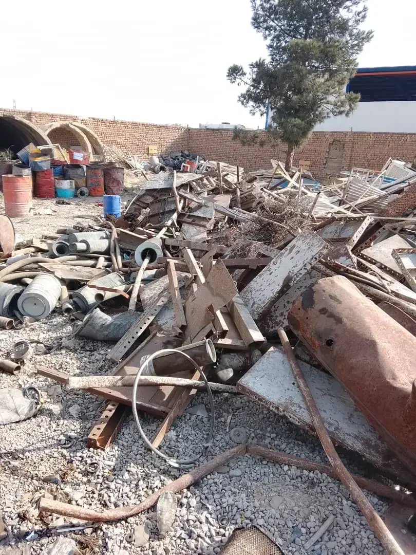 خرید خریدار ضایعات آهن چدن درب پنجره وغیره|عمدهفروشی|تهران, جمهوری|دیوار