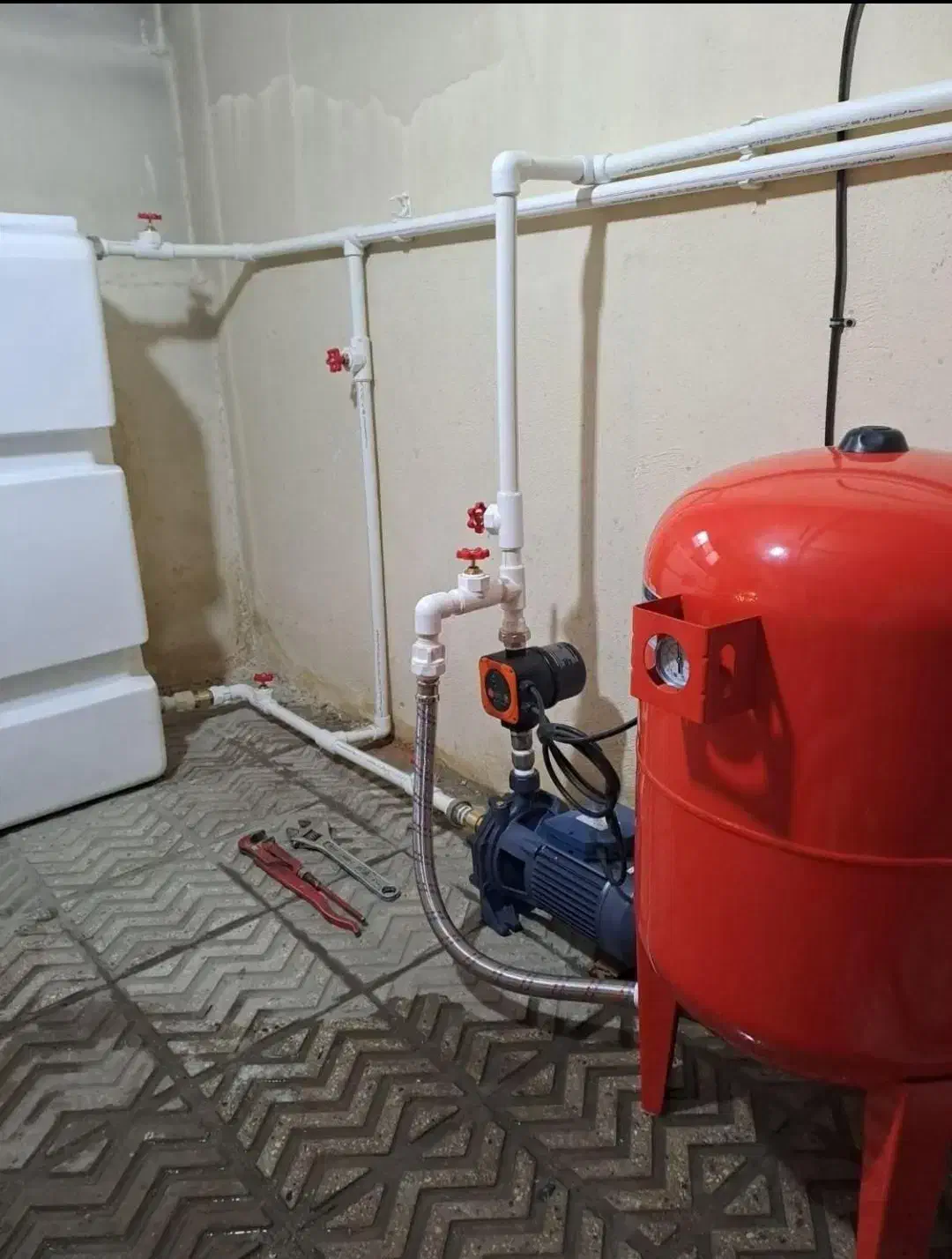 نصب و تعمیر پمپ خانگی صنعتی وکشاورزی|خدمات پیشه و مهارت|قم, انسجام|دیوار