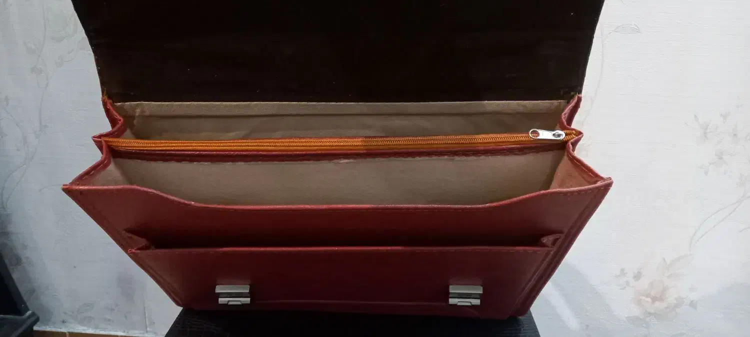 دو عدد کیف اداری چرمی نو|کیف، کفش، کمربند|اراک, |دیوار