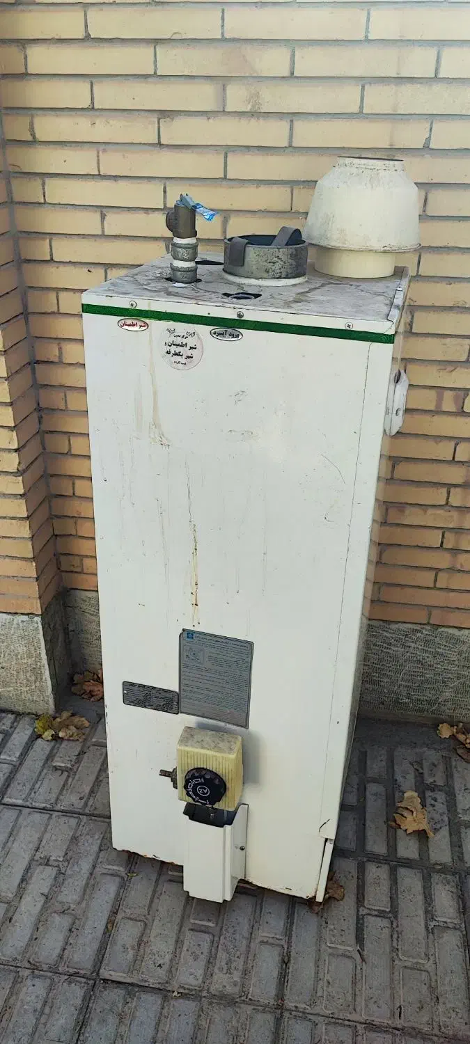 آبگرمکن دیواری مخزن دار|آبگرمکن، پکیج، شوفاژ|کرمان, |دیوار