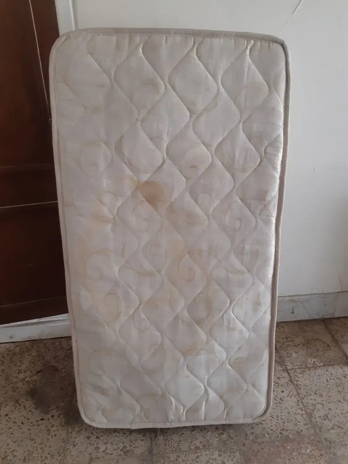 تشک تختخواب کودک|تخت و صندلی بچه|بروجرد, |دیوار