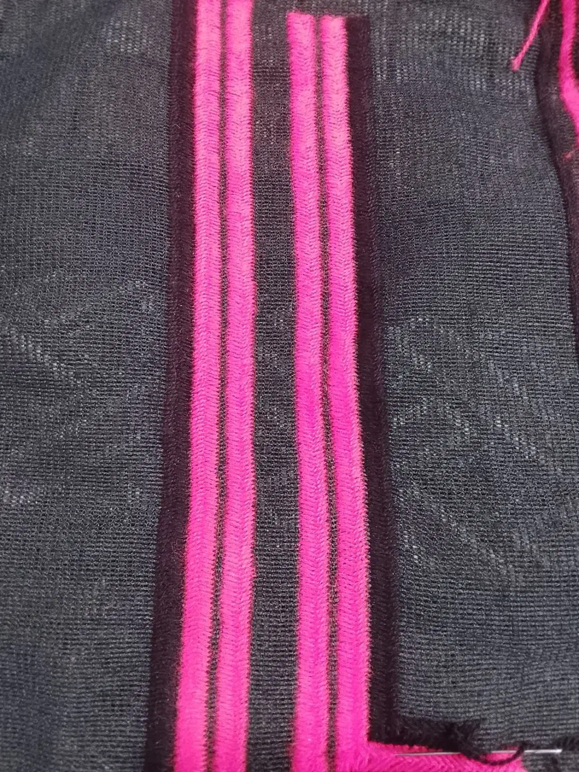 دوخت کلا پراییز|لباس|سراوان, |دیوار