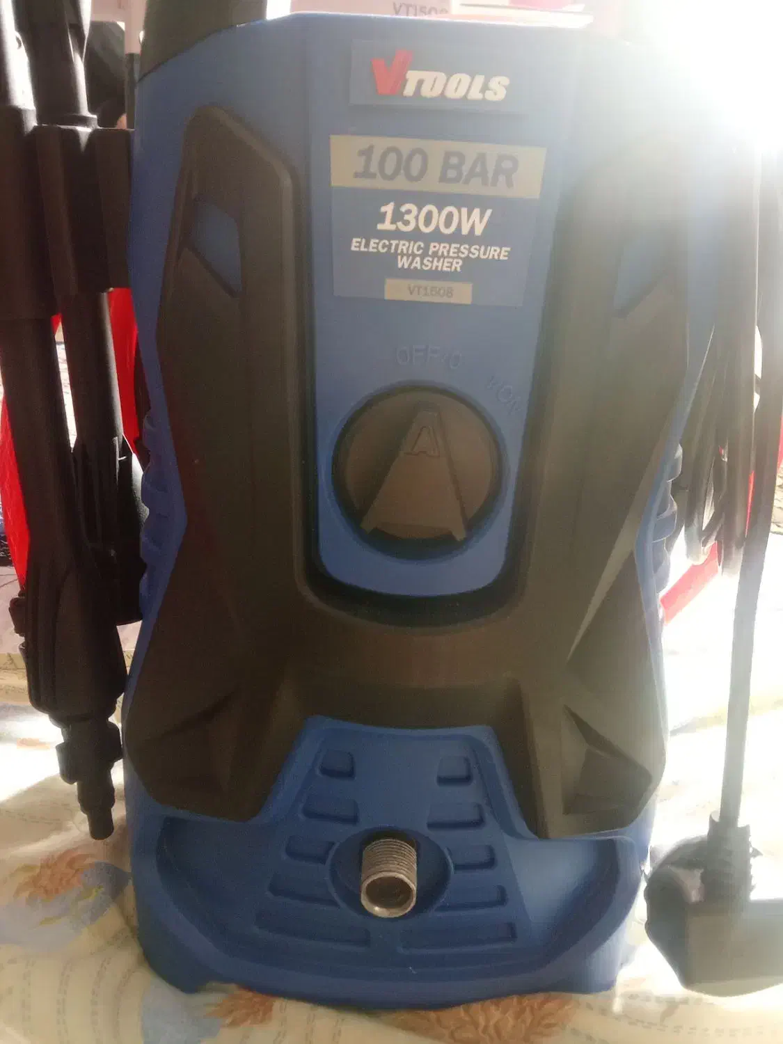 کارواش|ماشین‌آلات صنعتی|هشتگرد, هشتگرد قدیم|دیوار