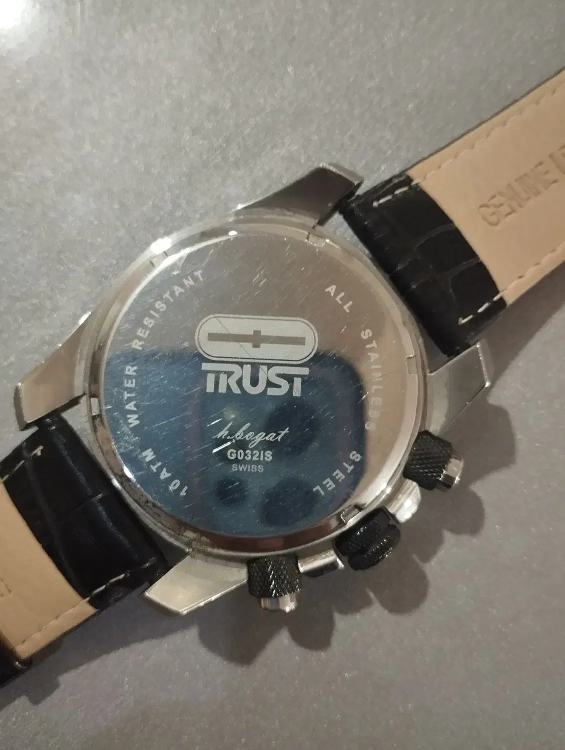 ساعت تراست|ساعت|محمدشهر, محمدشهر|دیوار