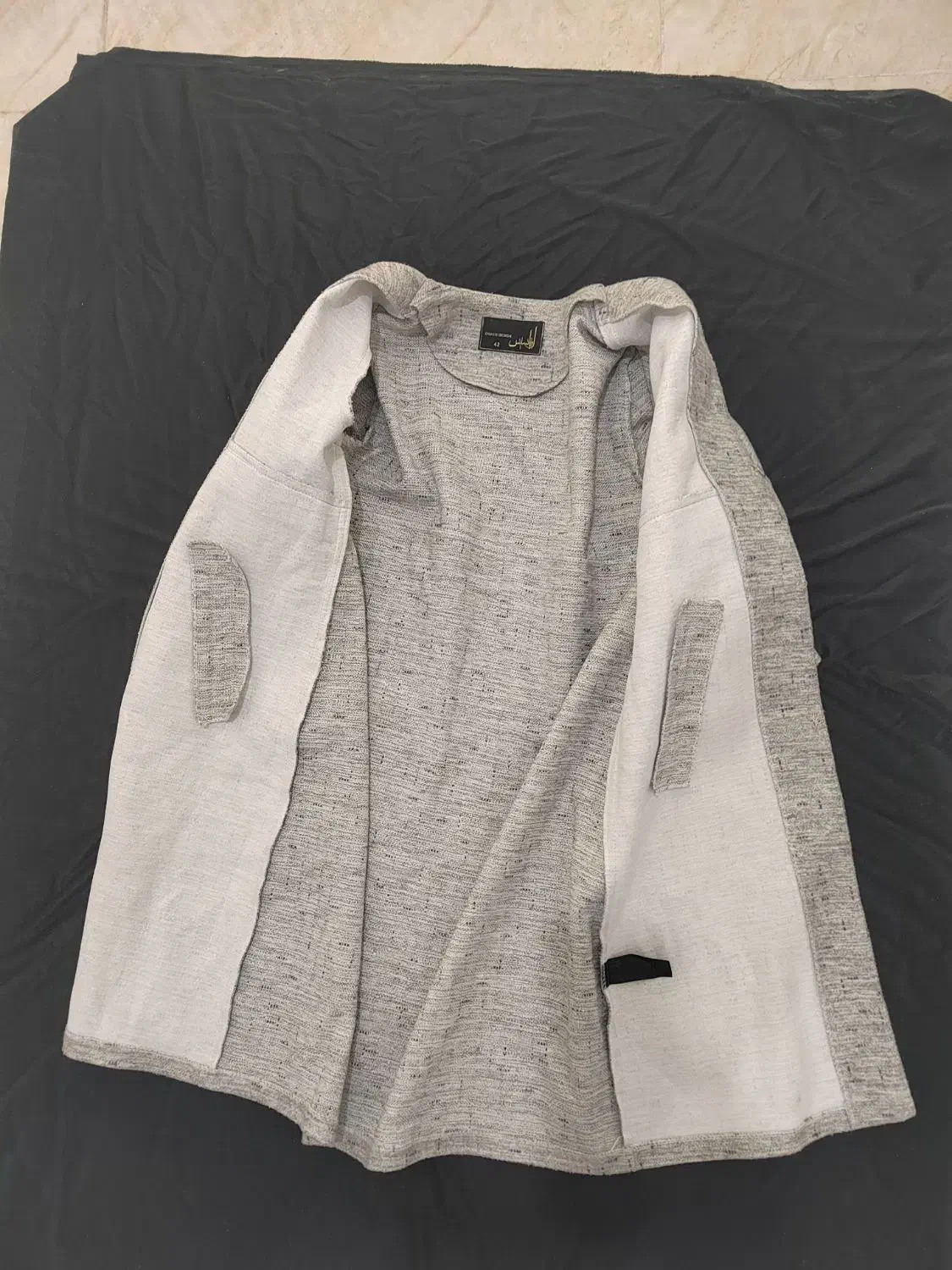 پالتو ضخیم|لباس|ایلخچی, |دیوار