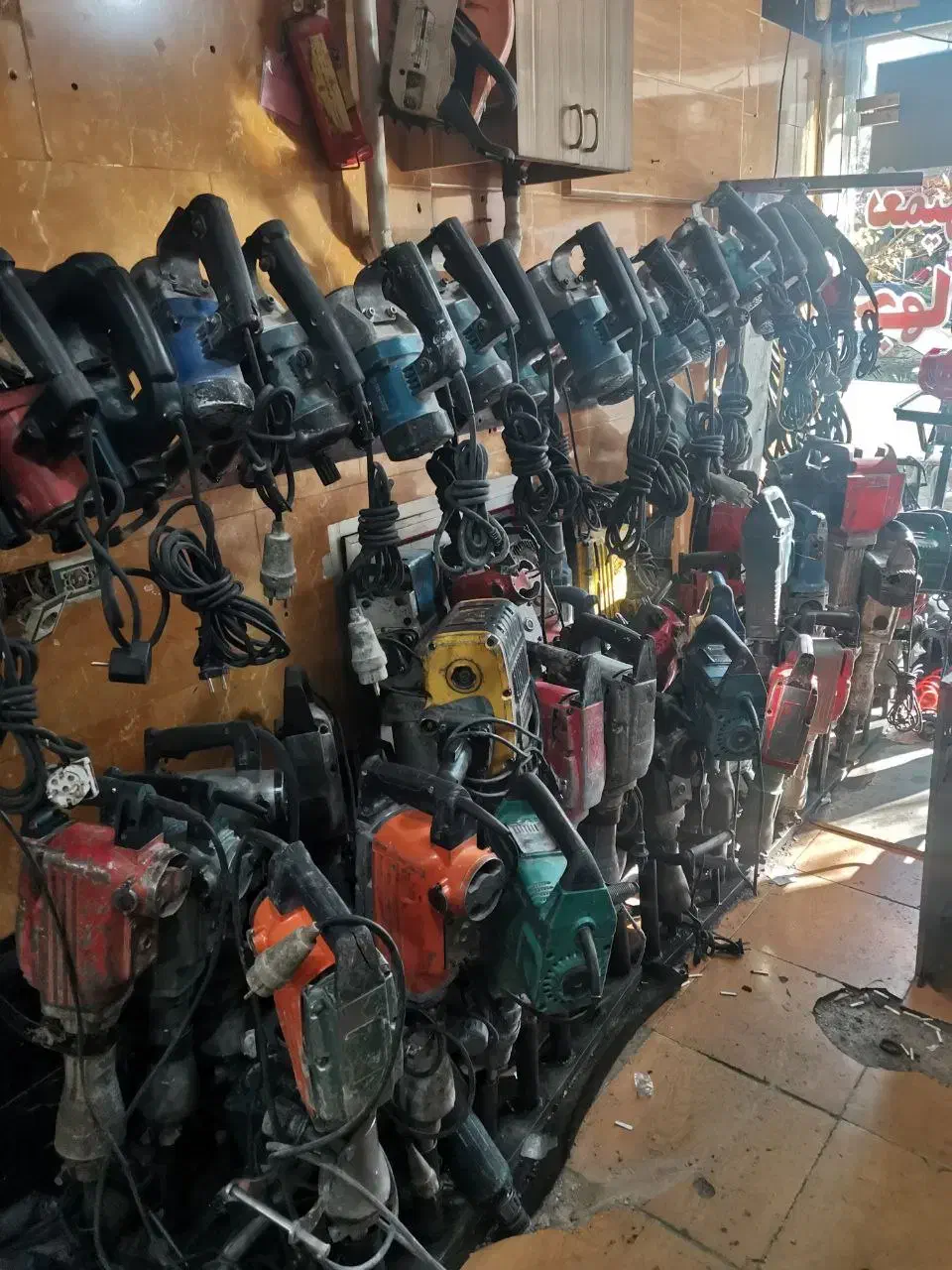 اجاره و کرایه بتن کن شارژی بنزینی برقی موتور برق و|ماشینآلات صنعتی|تبریز, |دیوار