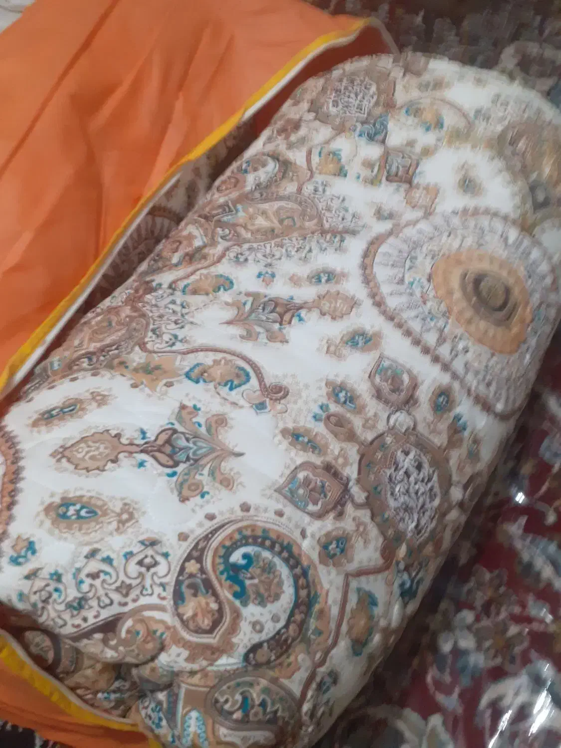 لحاف کرسی|رختخواب، بالش، پتو|ازنا, |دیوار