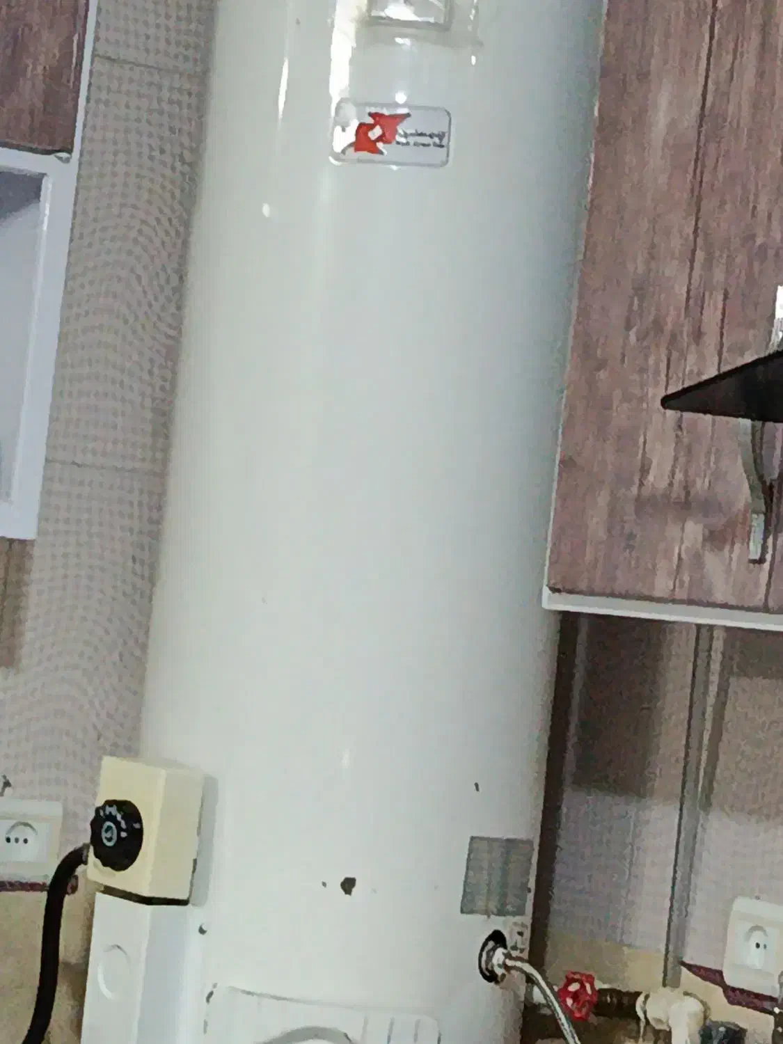 تعمیرآبگرمکن مخزنی وایستاده درمنزل و جوشکاری تخصصی|خدمات پیشه و مهارت|یزد, |دیوار