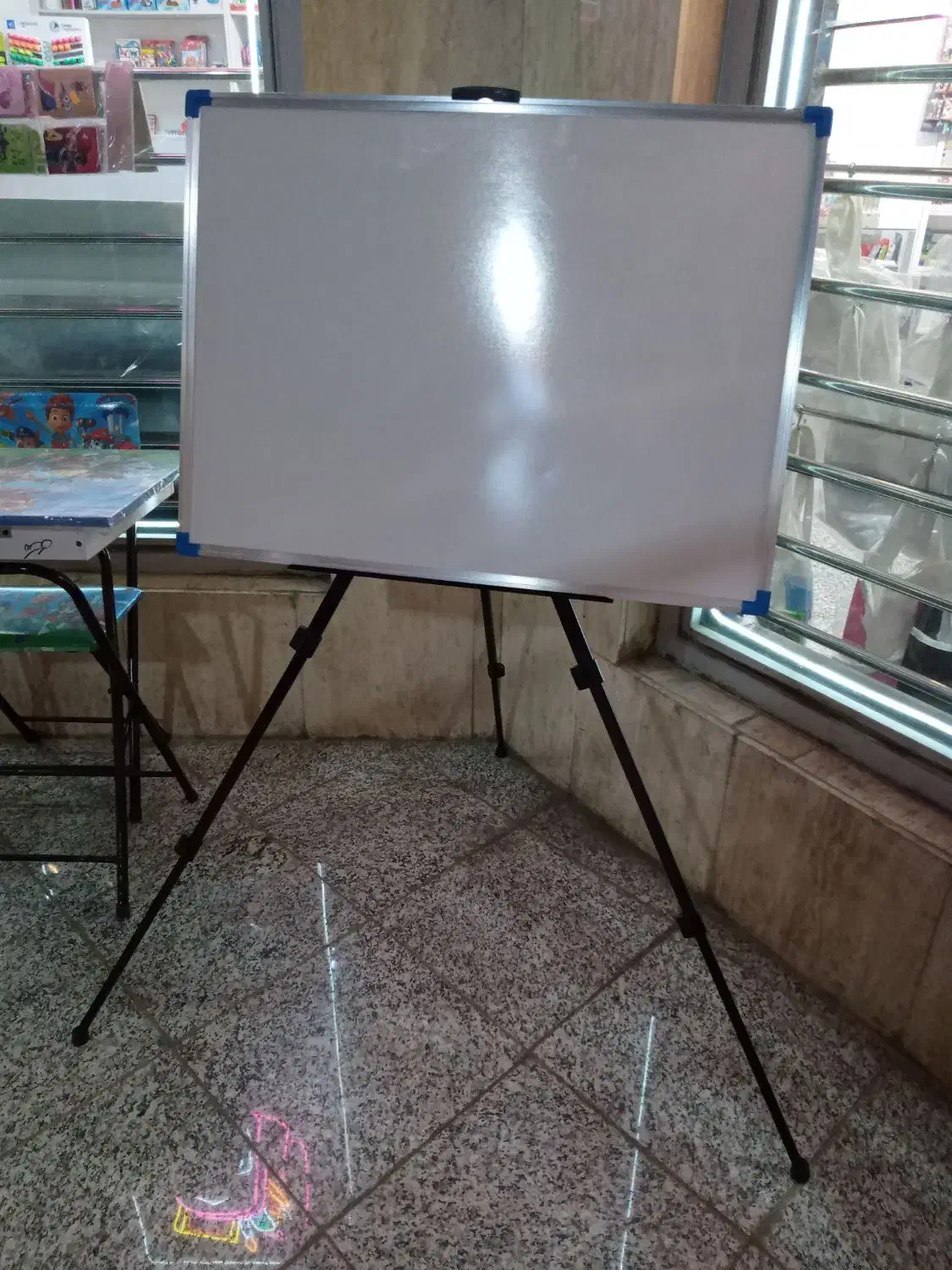 پایه وایتبرد|لوازم التحریر|اصفهان, ملک|دیوار