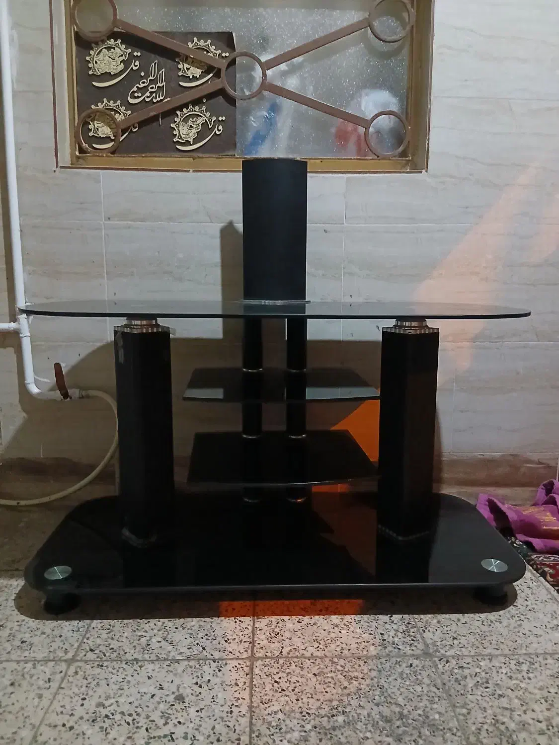 زیر تی وی سالم تمیز|میز تلویزیون|دهلران, |دیوار