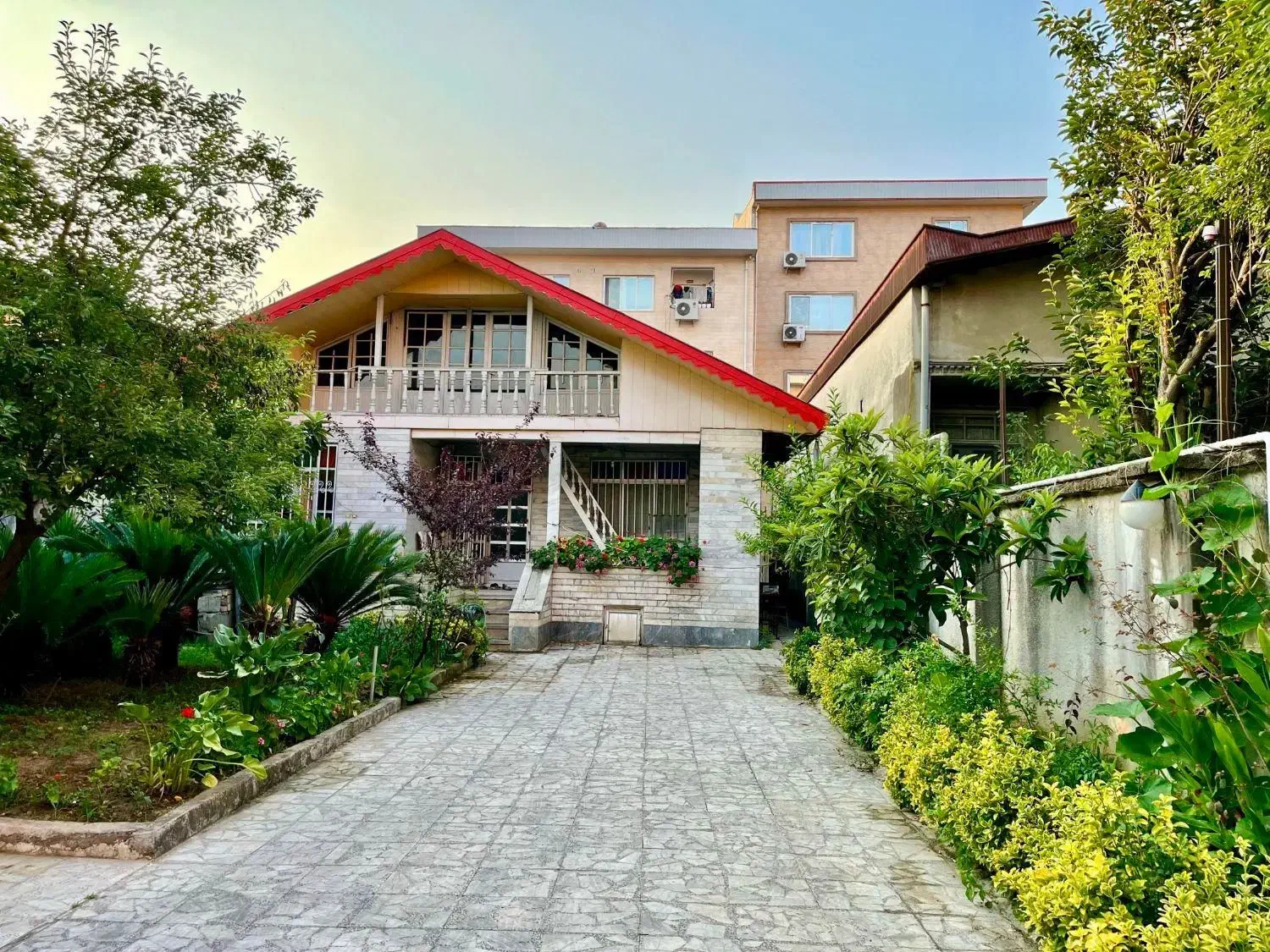 اجاره روزانه ویلا باغ|اجارهٔ کوتاهمدت ویلا و باغ|رشت, گیل|دیوار