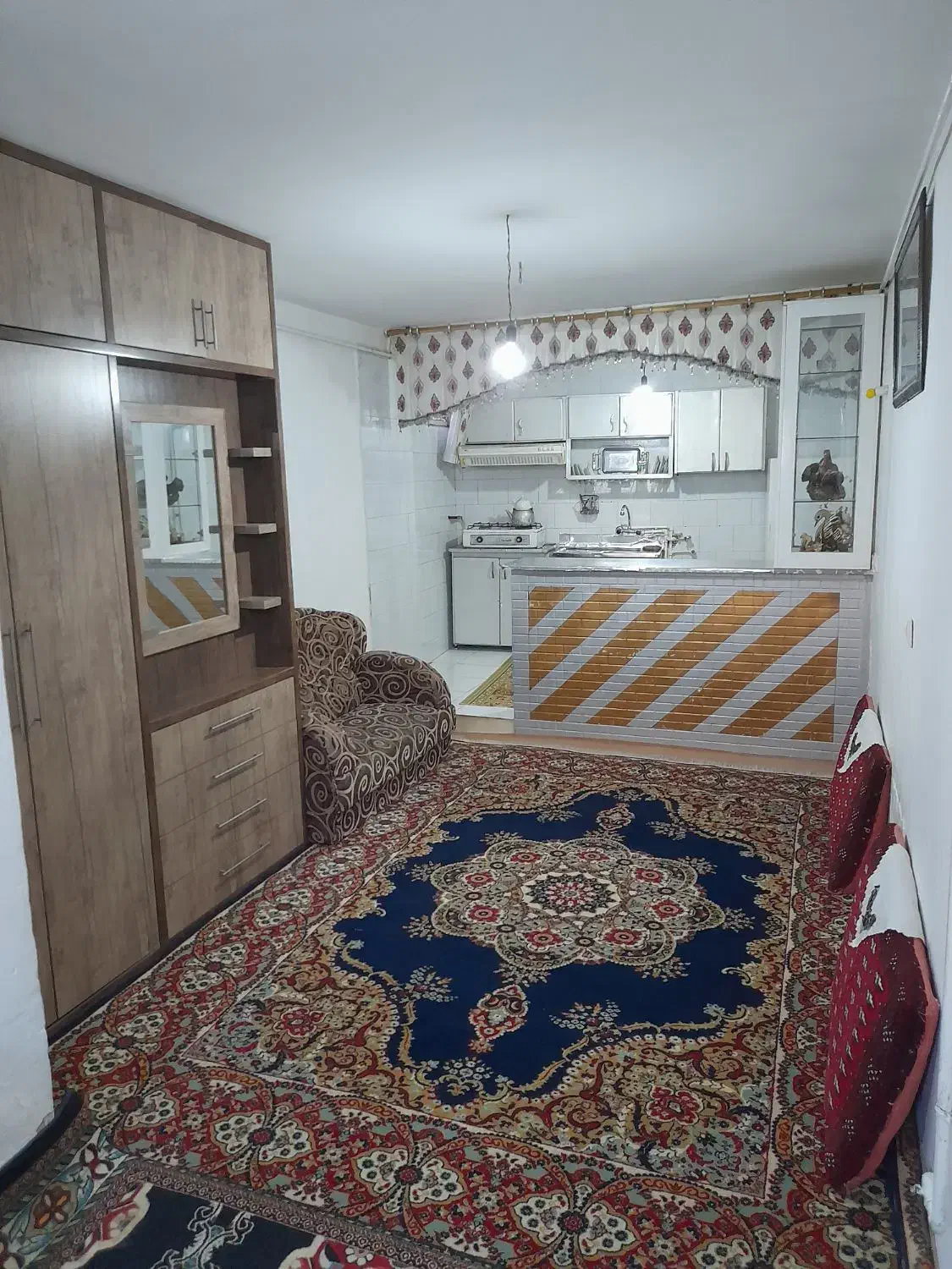 اجاره روزانه/هفتگی/ماهانه آپارتمان|اجارهٔ کوتاهمدت آپارتمان و سوئیت|سنندج, |دیوار