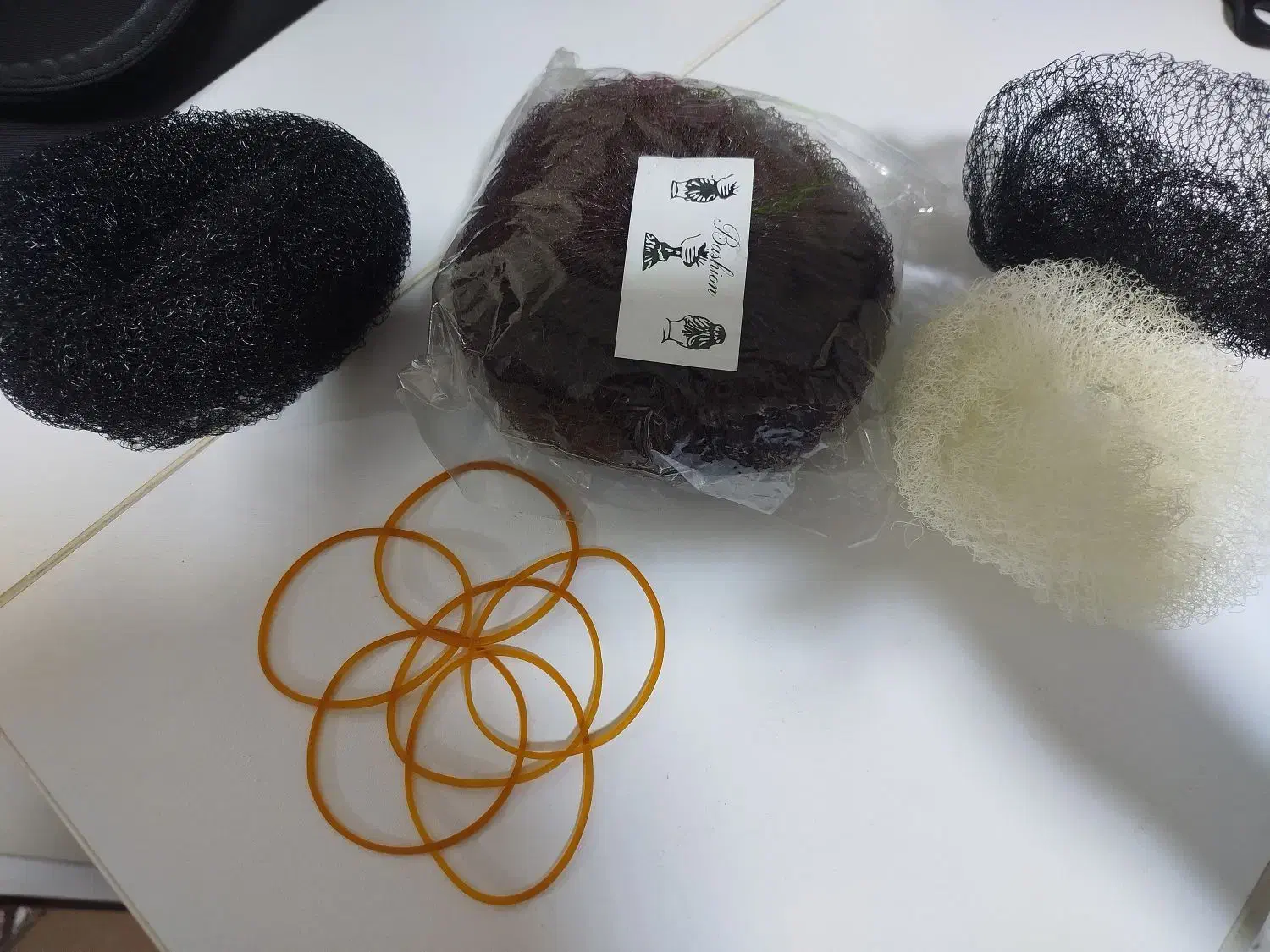 فروش وسایل شنیون|آرایشگاه و سالنهای زیبایی|قم, بنیاد|دیوار