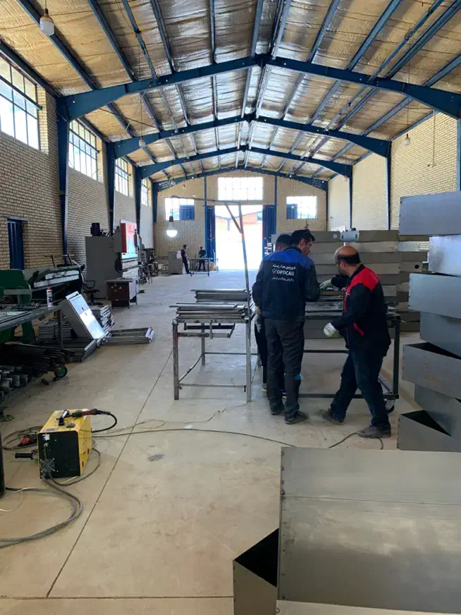 جوشکار co2 و خم کار و کارگر ساده خانم یا آقا|استخدام صنعتی، فنی، مهندسی|قم, صدوق|دیوار