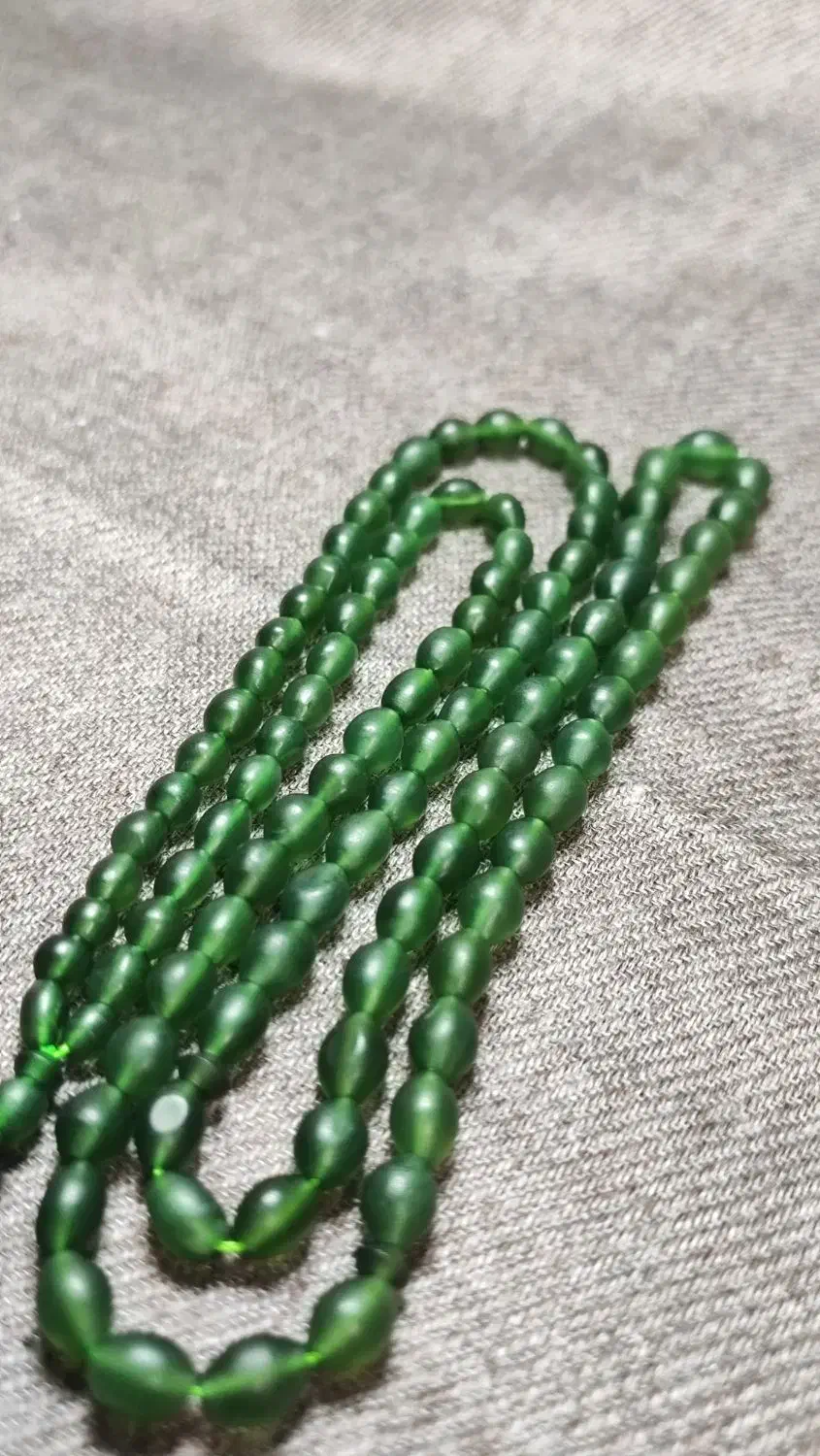 تسبیح شاه‌مقصود زمردی|جواهرات|اهواز, کوروش|دیوار