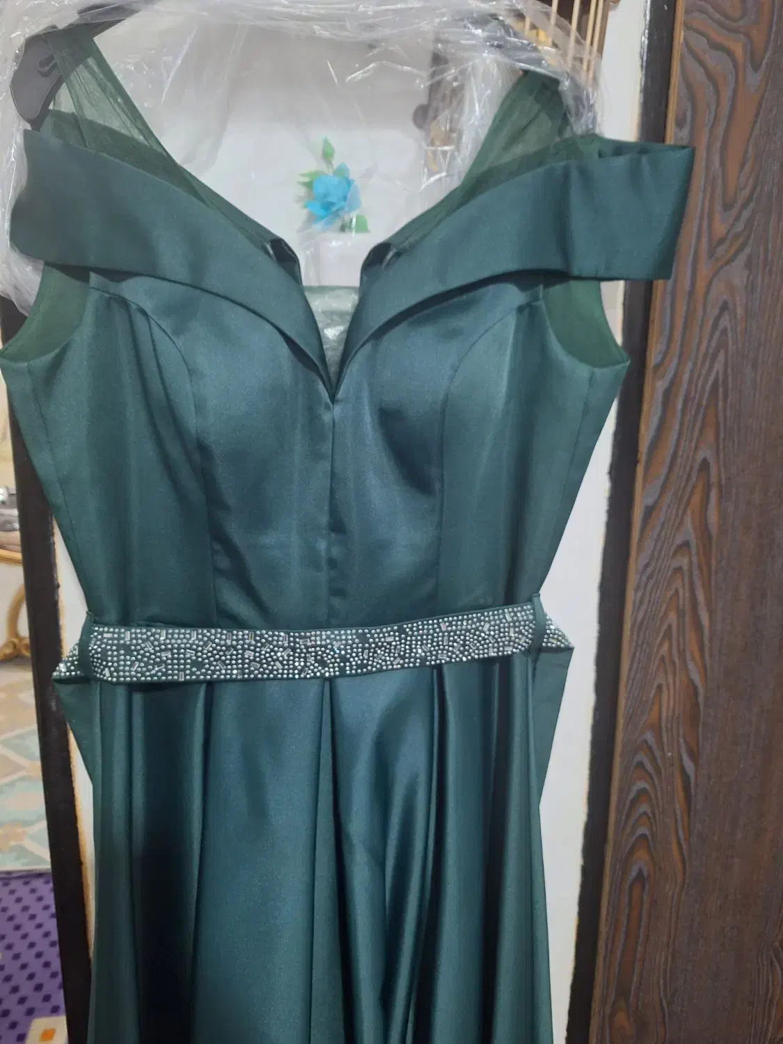 لباس مجلسی ساتن در حد نو|لباس|رزن, |دیوار