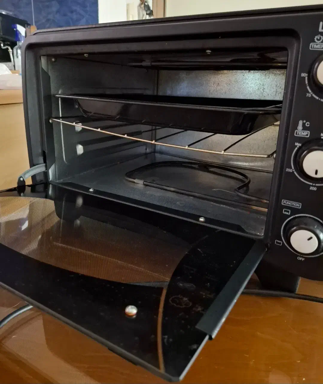 آون توستر لوکستای ، کاملا سالم ، قیمت مناسب|اجاق گاز و لوازم برقی پخت‌وپز|کرج, جهان‌شهر|دیوار