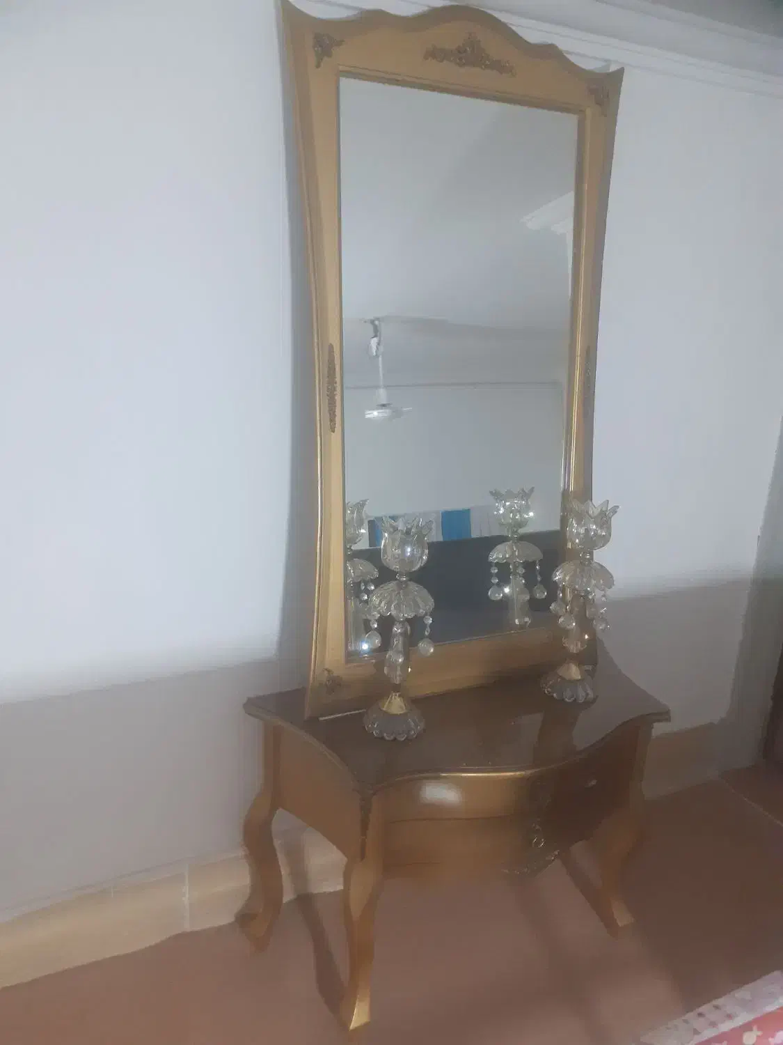 میز و آیینه و شمعدان|بوفه، ویترین، کنسول|زاهدان, |دیوار