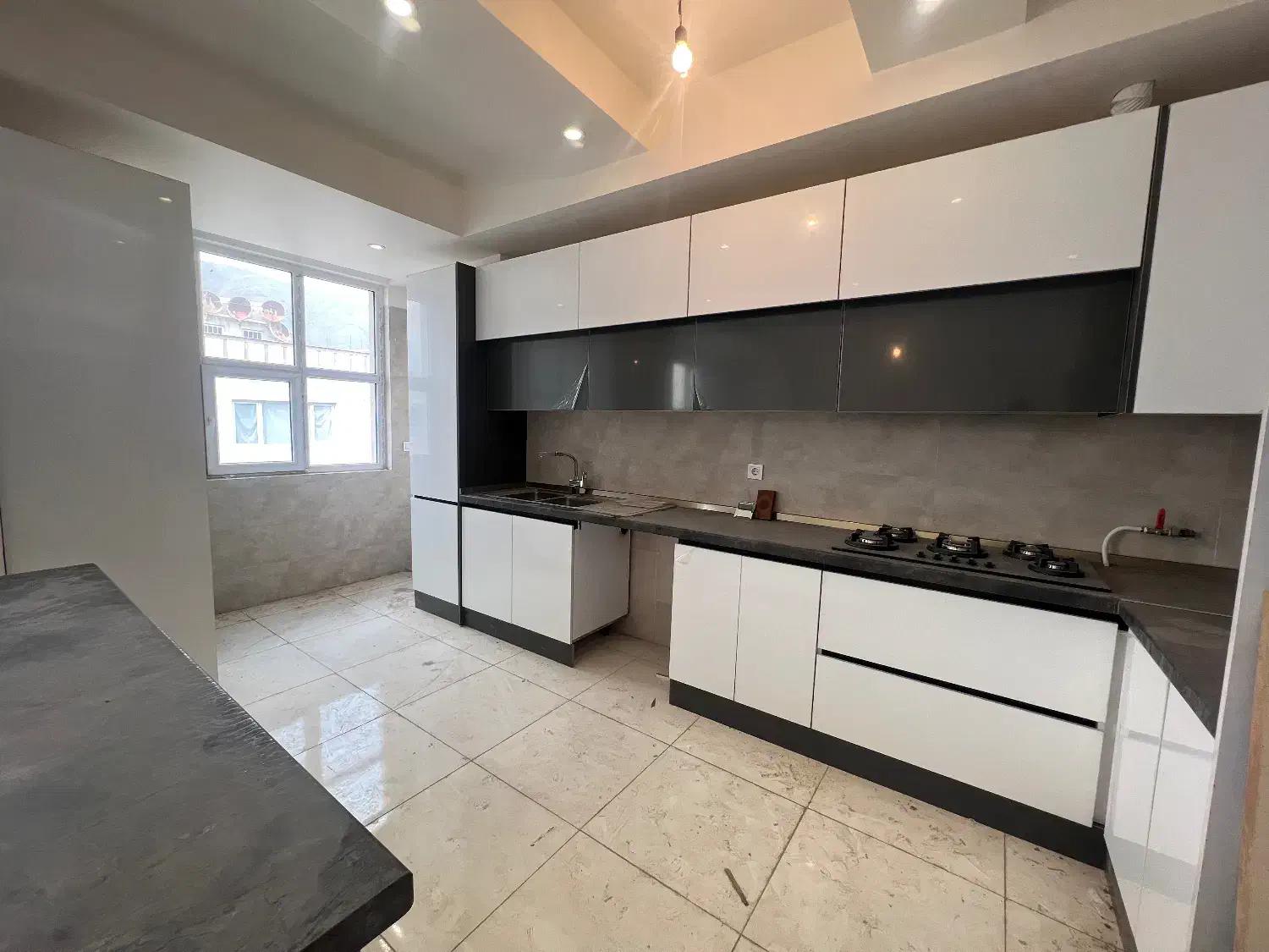 ۱۱۵ متر / شاهد / سند / ۲واحدی|فروش آپارتمان|گرمدره, |دیوار