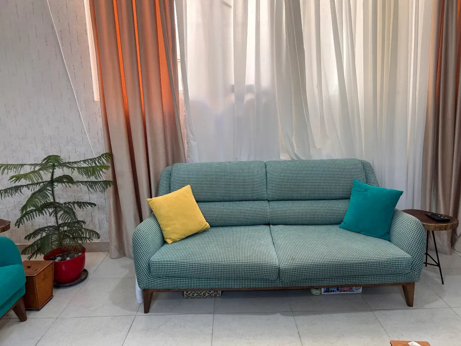 مبل شیک و مدرن فقط ۶میلیون|مبلمان خانگی و میز عسلی|شیراز, درکی|دیوار