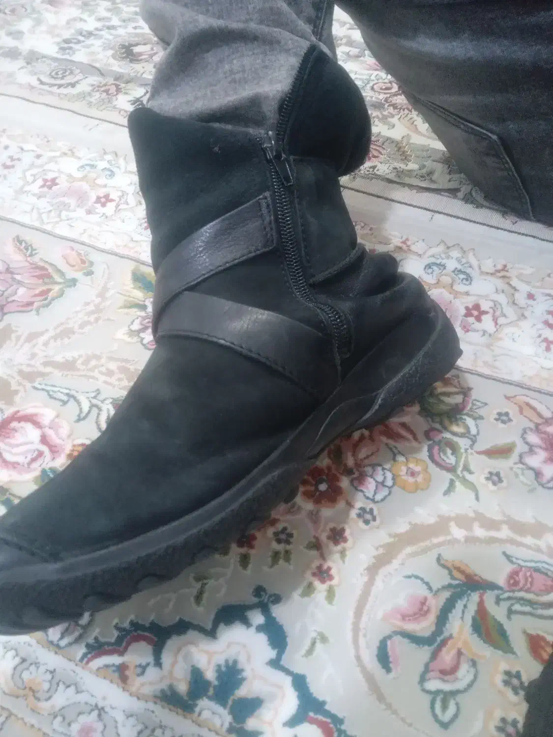 پوتین|کیف، کفش، کمربند|سقز, |دیوار