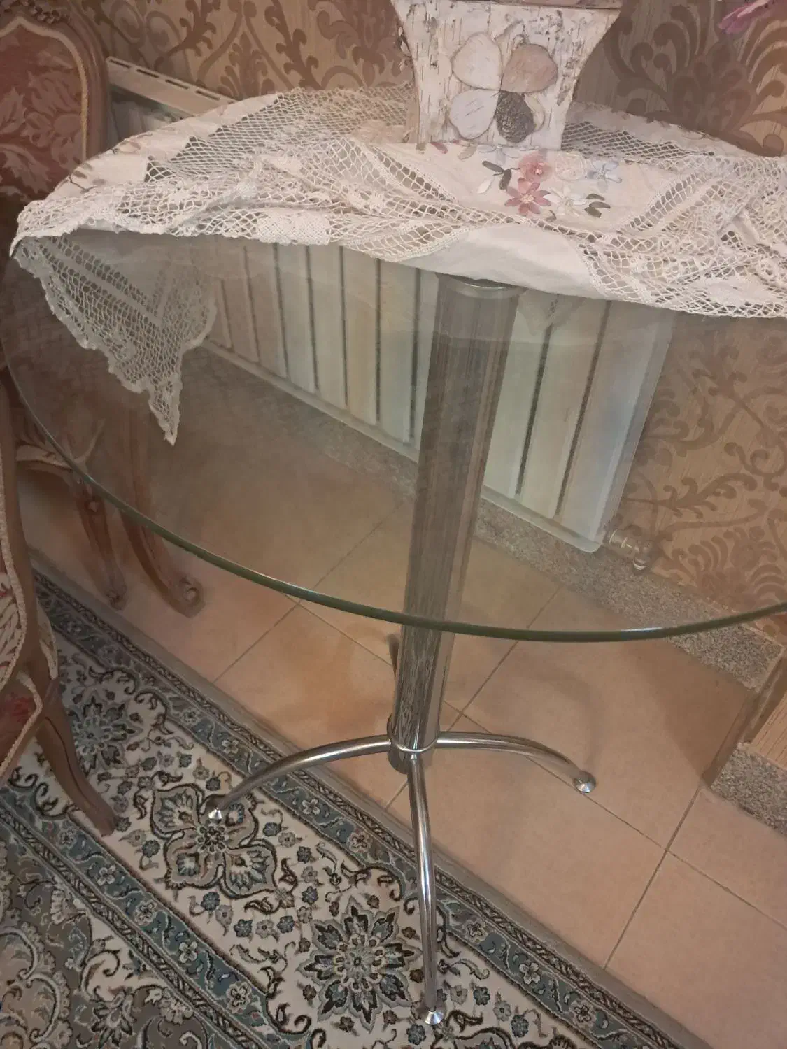 میز گرد|میز و صندلی غذاخوری|اصفهان, زهران|دیوار